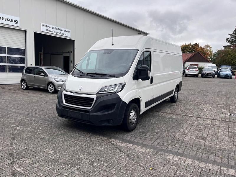 Gebraucht Peugeot Boxer 131 PS (96 kW) 2018 Weiß Van