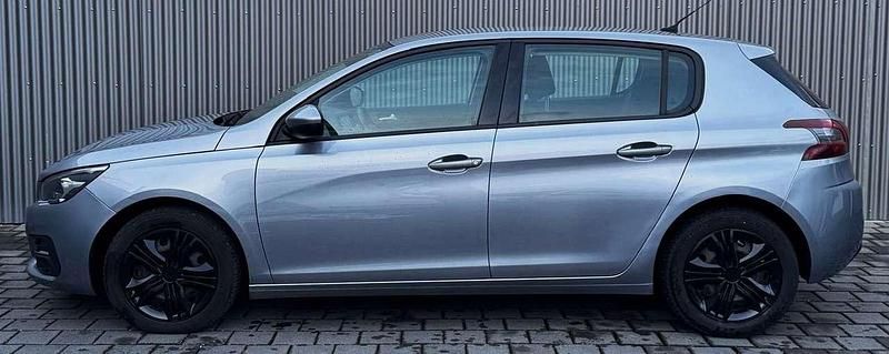 Gebraucht Peugeot 308 Active 131 PS (96 kW) 2021 Silber Kleinwagen
