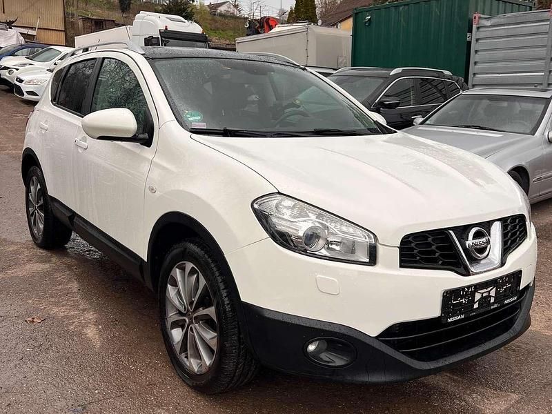 Gebraucht Nissan Qashqai Tekna 150 PS (110 kW) 2011 White (s) SUV