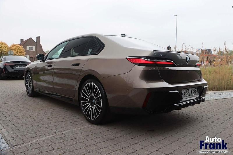 Gebraucht BMW 740 M Sport 286 PS (210 kW) 2023 Braun Limousine