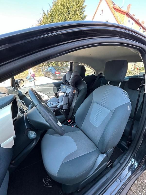 Gebraucht Ford Ka Trend 69 PS (50 kW) 2009 Schwarz Kleinwagen