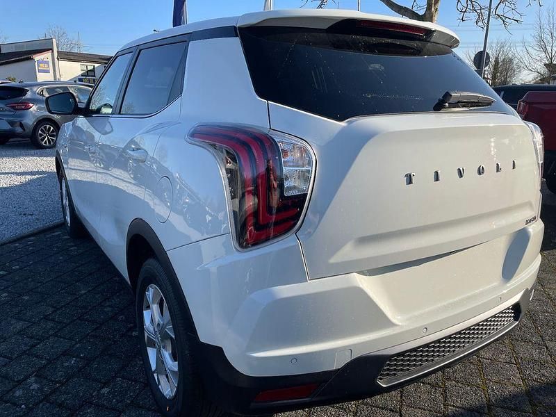Neu SsangYong Tivoli 163 PS (119 kW) 2026 Weiß SUV
