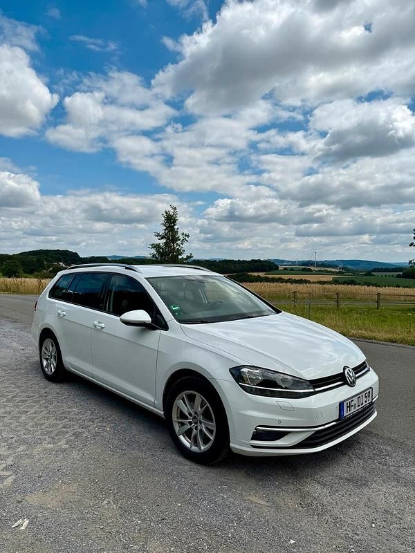 Gebraucht VW Golf VII Edition 150 PS (110 kW) 2017 Weiß Kombi