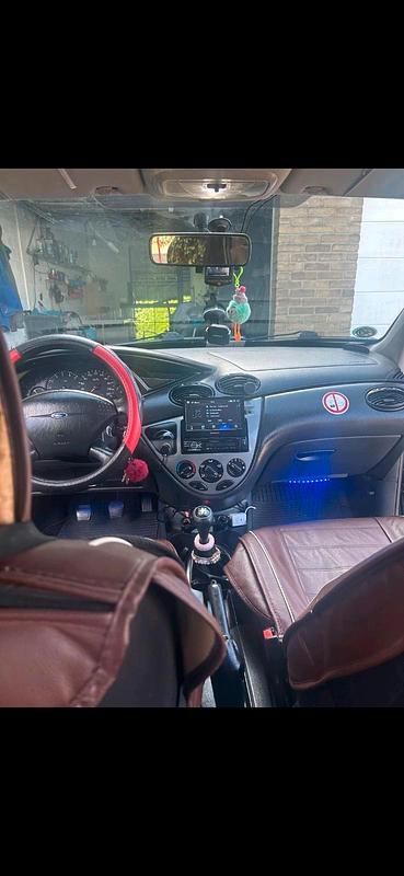 Usata Ford Focus 77 CV (56 kW) 2002 Marrone Station wagon