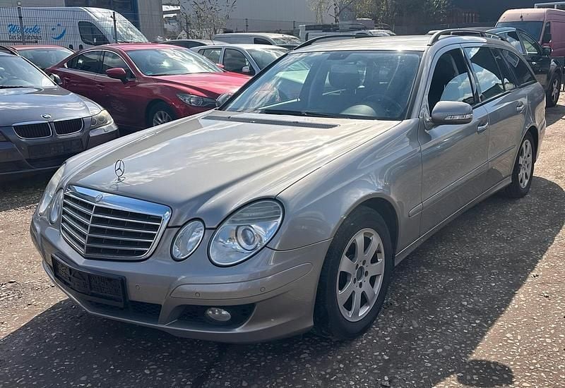 Gebraucht Mercedes E200 184 PS (135 kW) 2007 Grau Kombi