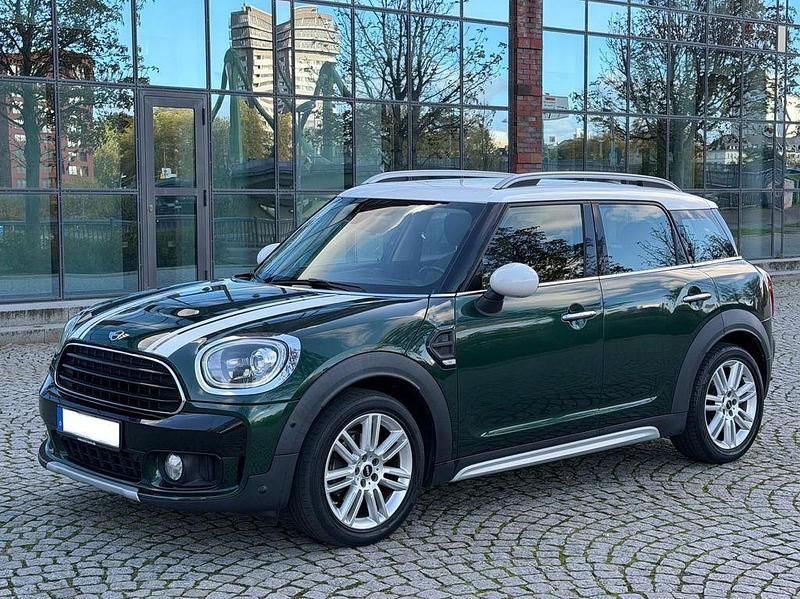 Grün Gebraucht 2016 Mini Cooper D Countryman SUV | 8.200 € - Bild 1/4