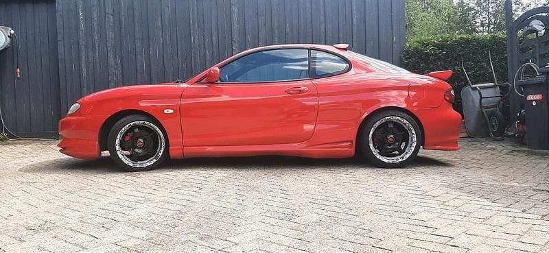 Rot Gebraucht 1996 Hyundai Coupé Coupé | 1.800 € - Bild 1/4