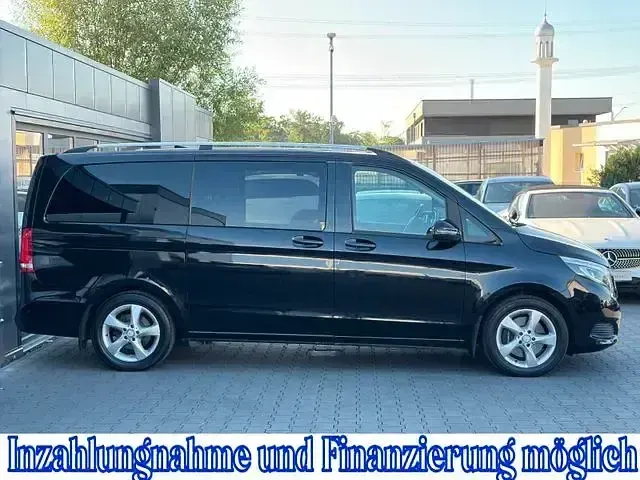 Gebraucht Mercedes V220 Edition 163 PS (119 kW) 2017 Schwarz Van / Kleinbus