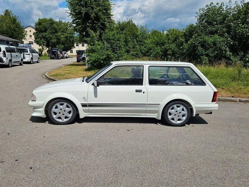 Gebraucht Ford Escort RS 132 PS (97 kW) 1985 Weiß Kombi