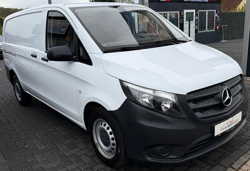 Second-hand Mercedes Vito 114 CP (83 kW) 2019 Alb Van