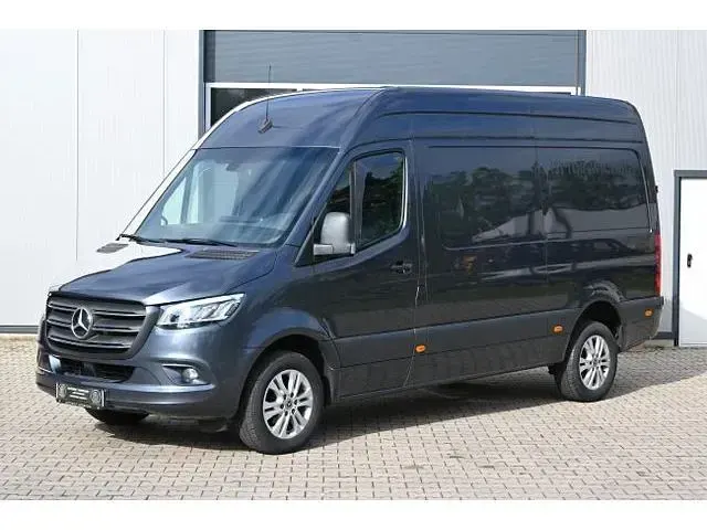 Gebraucht Mercedes Sprinter 190 PS (139 kW) 2018 Van