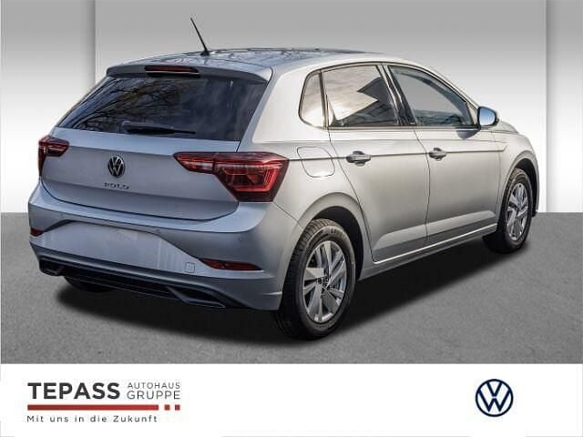 Gebraucht VW Polo Style 95 PS (69 kW) 2022 Silber Kleinwagen