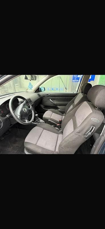 Gebraucht VW Golf IV 100 PS (73 kW) 2005 Grün