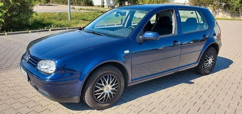 Blau Gebraucht 1999 VW Golf IV Basis Limousine | 1.800 € (Fairer Preis) - Bild 1/4