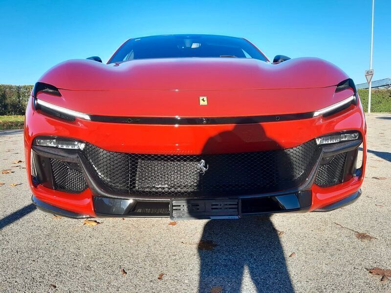 Rosso Neu 2024 Ferrari Purosangue SUV | 630.581 € - Bild 1/4
