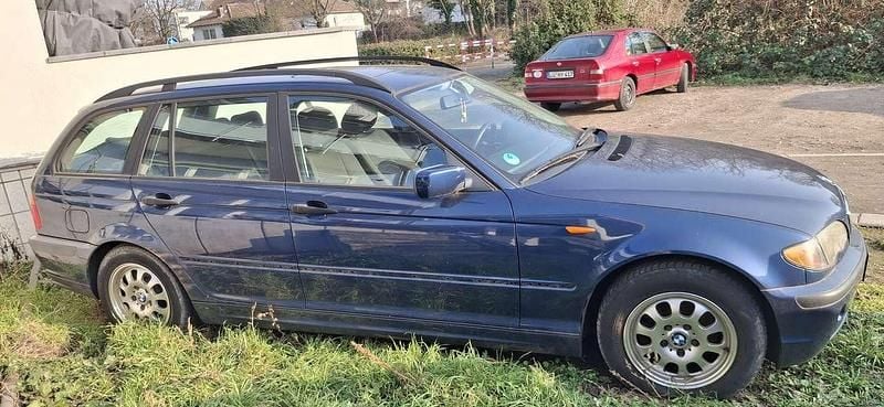 Gebraucht BMW 316 116 PS (85 kW) 2004 Blau Kombi