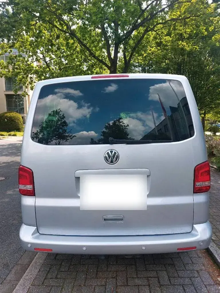 Gebraucht VW Multivan Comfortline 140 PS (102 kW) 2010 Silber Van / Kleinbus