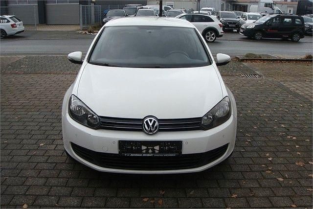 Gebraucht VW Golf VI 80 PS (58 kW) 2009 Weiß Kleinwagen