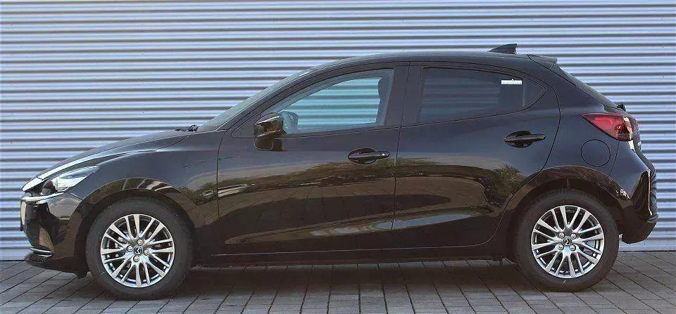Gebraucht Mazda 2 Sky 90 PS (66 kW) 2021 Schwarz Kleinwagen