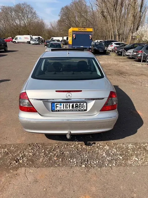 Gebraucht Mercedes E280 Elegance 190 PS (139 kW) 2007 Grau Limousine