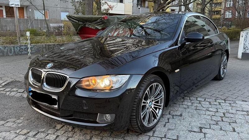 Gebraucht BMW 320 Cabriolet 174 PS (127 kW) 2007 Schwarz Cabrio