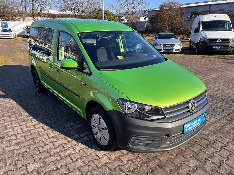 Gebraucht VW Caddy Maxi Trendline 150 PS (110 kW) 2017 Grün Van / Kleinbus