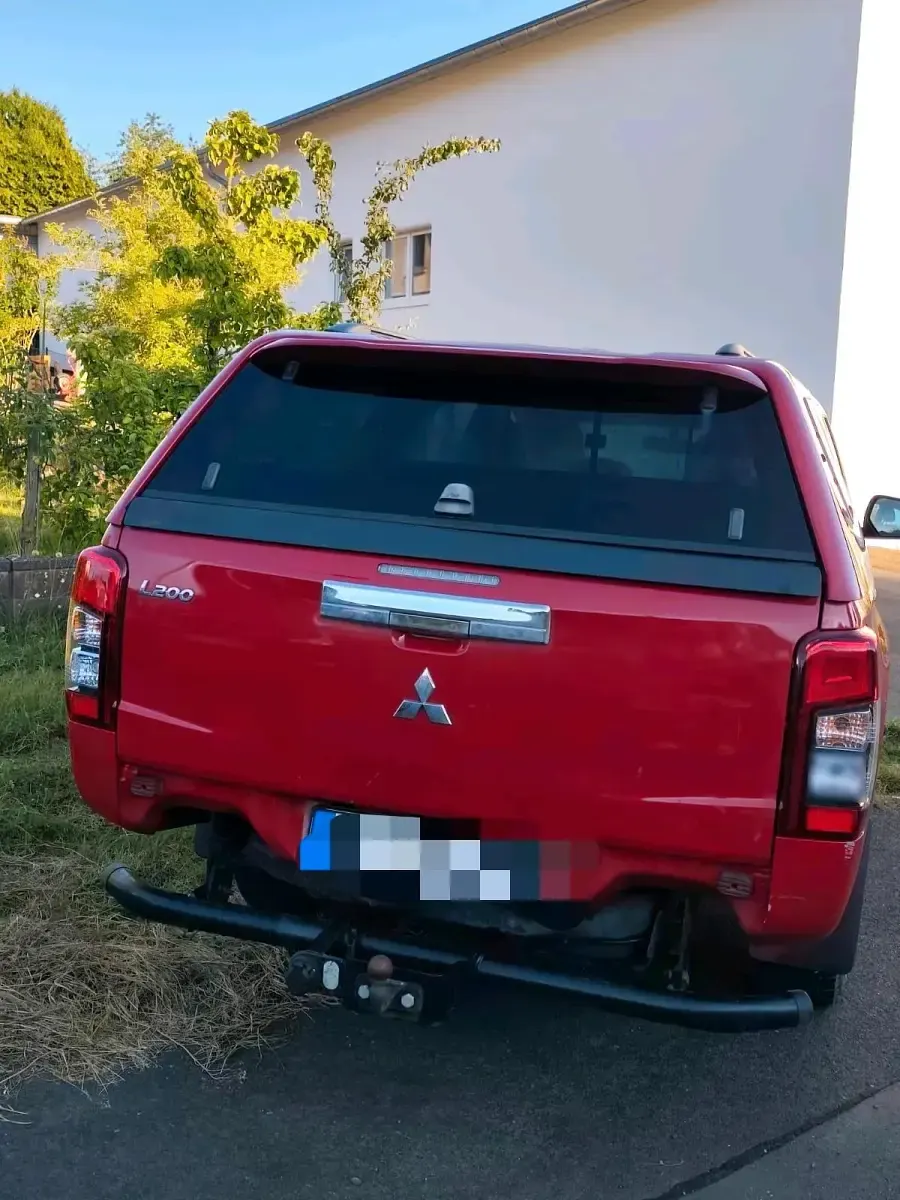 Gebraucht Mitsubishi L200 181 PS (133 kW) 2021 Rot Pickup