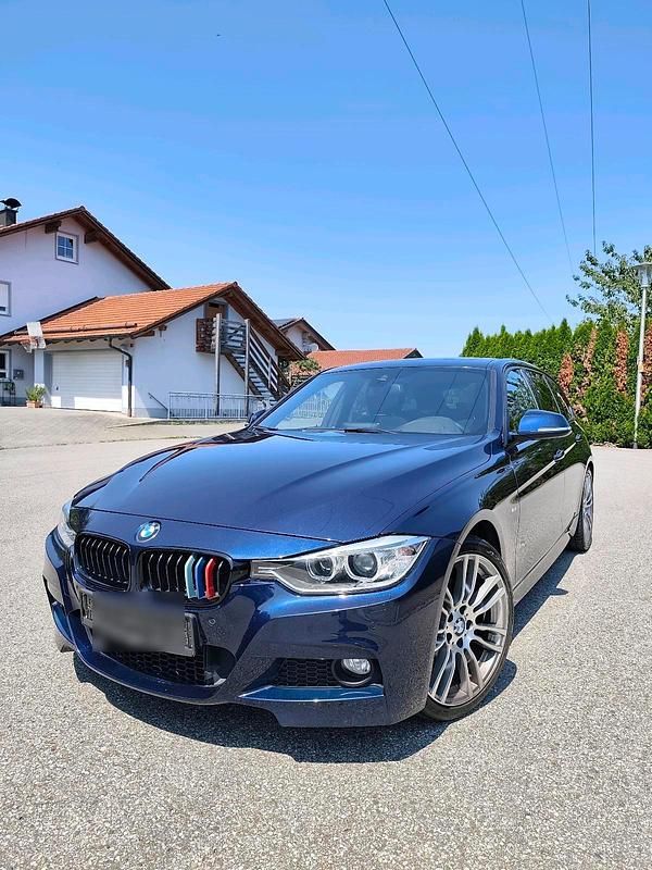 Blau Gebraucht 2014 BMW 325 Sport Line Kombi | 15.990 € (Etwas zu teuer) - Bild 1/4