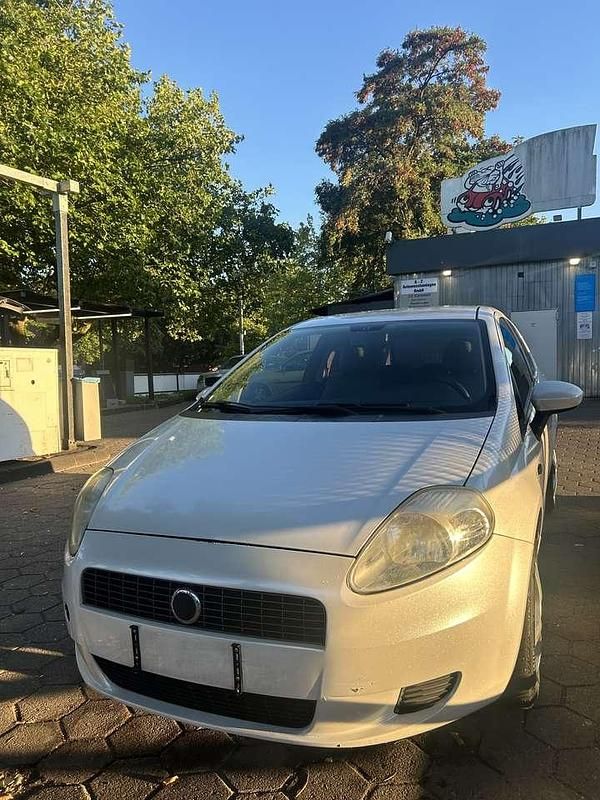 Gebraucht 2005 Fiat Grande Punto Dynamic Kleinwagen | 1.250 € (Guter Preis) - Bild 1/4