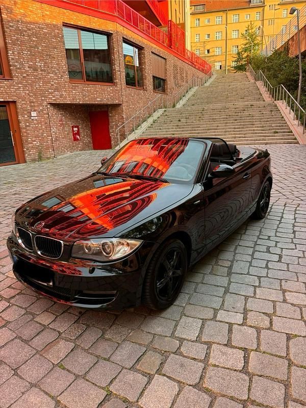 Schwarz Gebraucht 2009 BMW 120 Cabriolet Cabrio | 6.300 € (Superpreis) - Bild 1/4