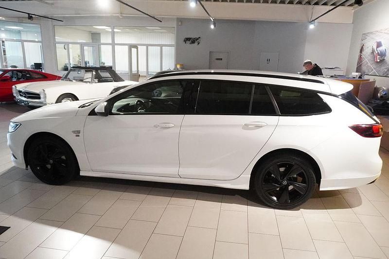 Gebraucht Opel Insignia Exklusiv 170 PS (125 kW) 2018 Weiß Kombi