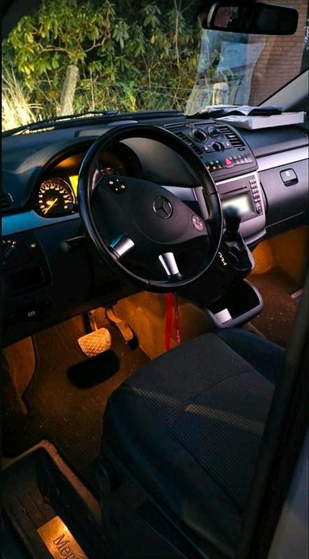 Gebraucht Mercedes Viano 163 PS (119 kW) 2011 Grau Van / Kleinbus