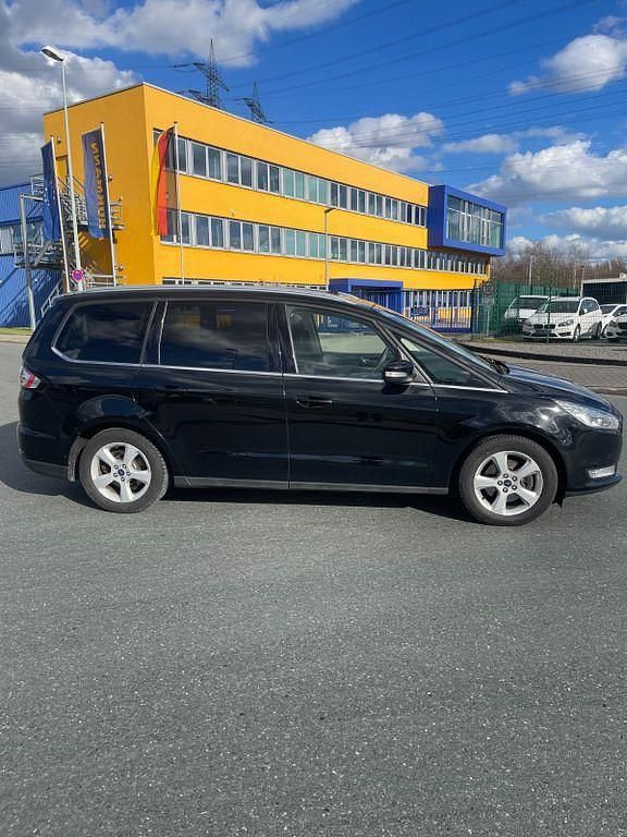 Gebraucht Ford Galaxy Titanium 211 PS (155 kW) 2016 Schwarz Van / Kleinbus