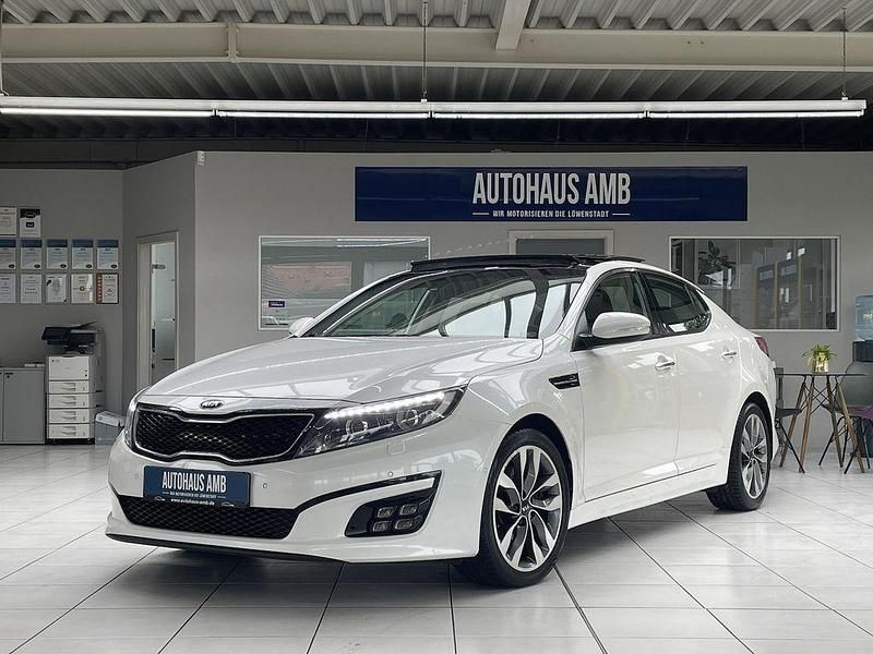 Weiß Gebraucht 2015 Kia Optima Spirit Limousine | 13.900 € (Etwas zu teuer) - Bild 1/4