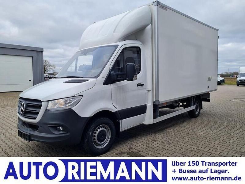 Weiß Gebraucht 2023 Mercedes Sprinter Van | 48.136 € (Teuer) - Bild 1/4