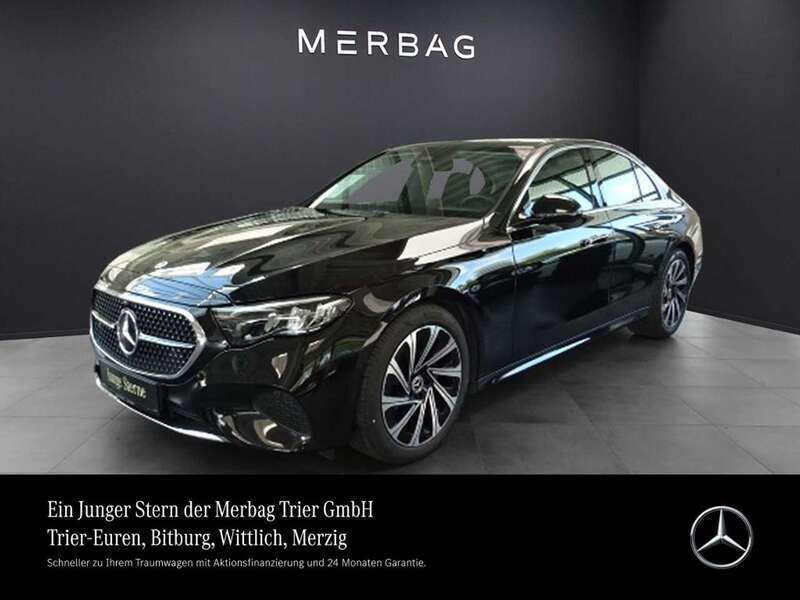 Metalliclack obsidianschwarz Gebraucht 2023 Mercedes E200 Avantgarde Limousine | 43.960 € (Fairer Preis) - Bild 1/4