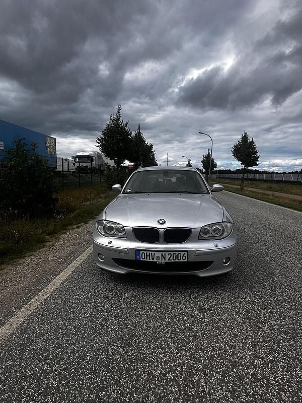 Gebraucht BMW 120 150 PS (110 kW) 2005 Silber Kleinwagen