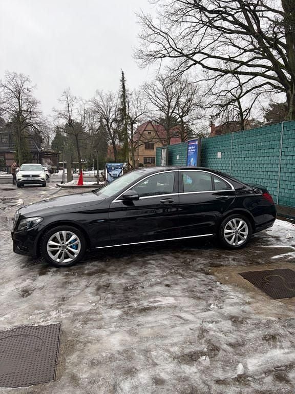 Gebraucht Mercedes C350e 279 PS (205 kW) 2017 Schwarz Limousine