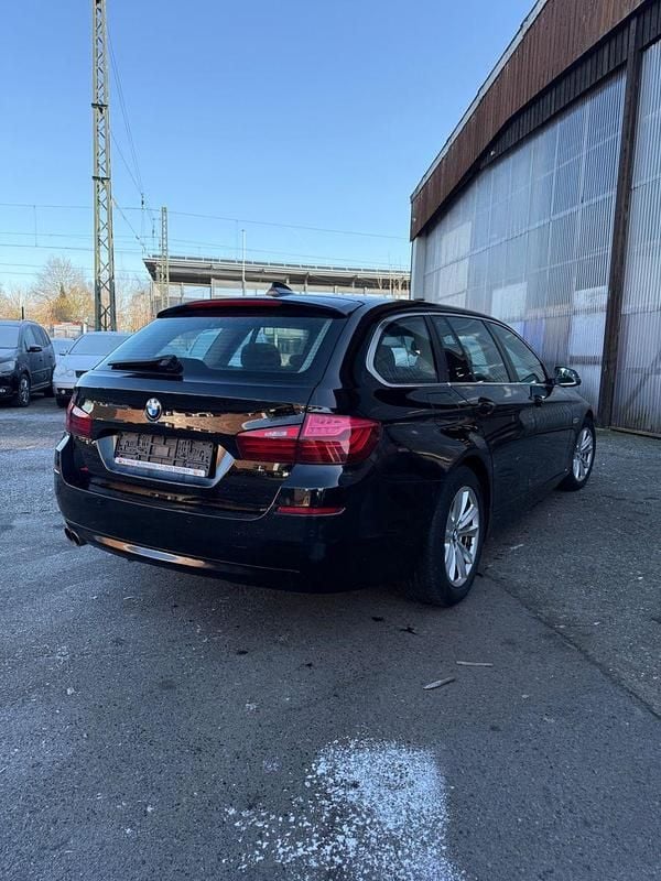 Gebraucht BMW 518 Performance 143 PS (105 kW) 2014 Schwarz Kombi