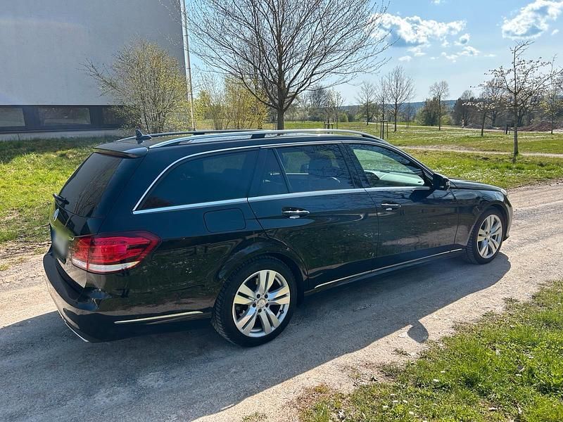 Usata Mercedes E350 252 CV (185 kW) 2013 Nero Station wagon