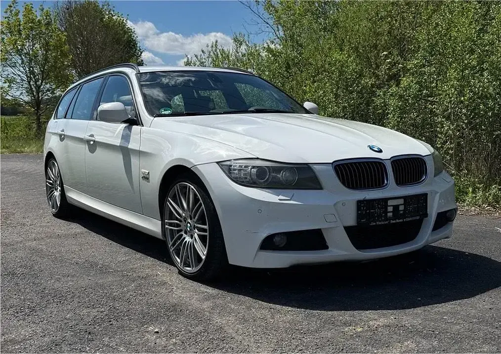 Gebraucht BMW 330 M Sport 245 PS (180 kW) 2011 Weiß Kombi
