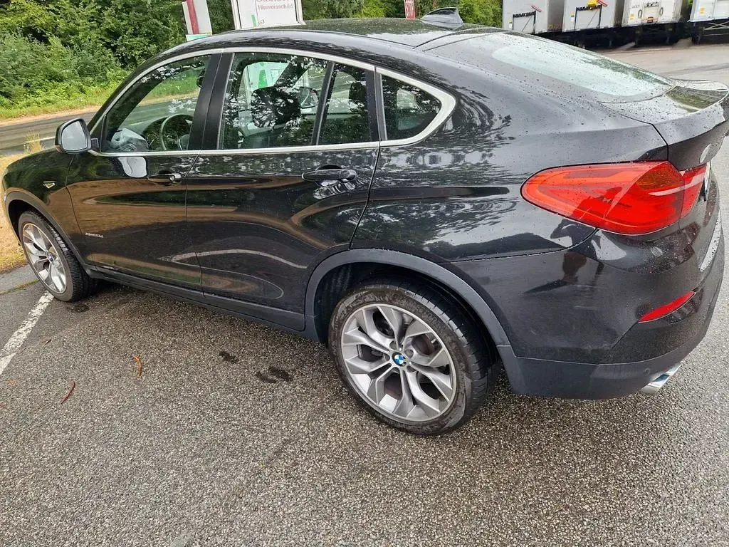 Gebraucht BMW X4 Advantage 258 PS (189 kW) 2016 Schwarz SUV