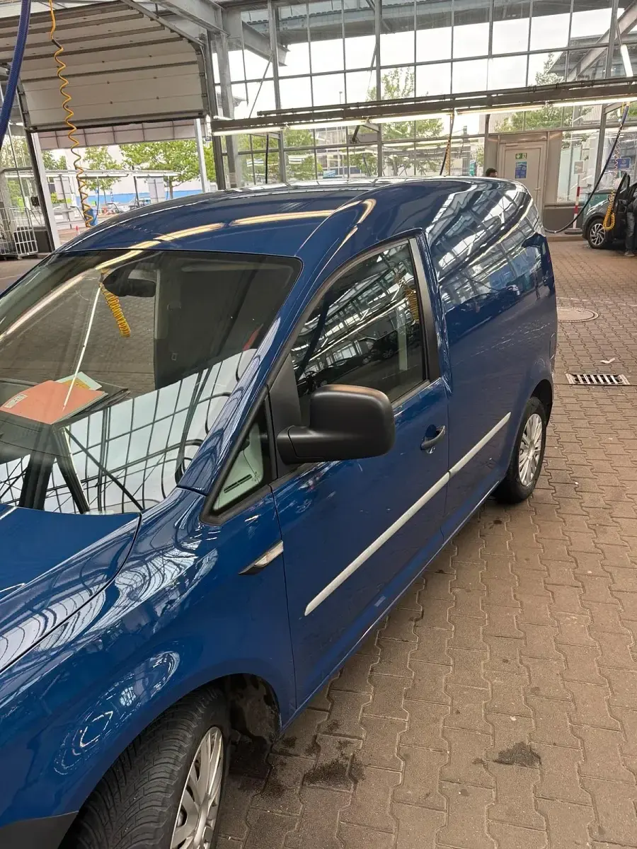 Gebraucht VW Caddy 116 PS (85 kW) 2017 Blau Van / Kleinbus