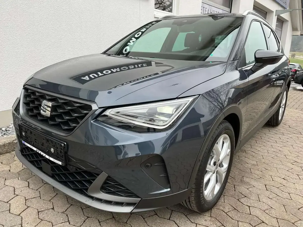Gebraucht Seat Arona FR 116 PS (85 kW) 2023 Grau SUV
