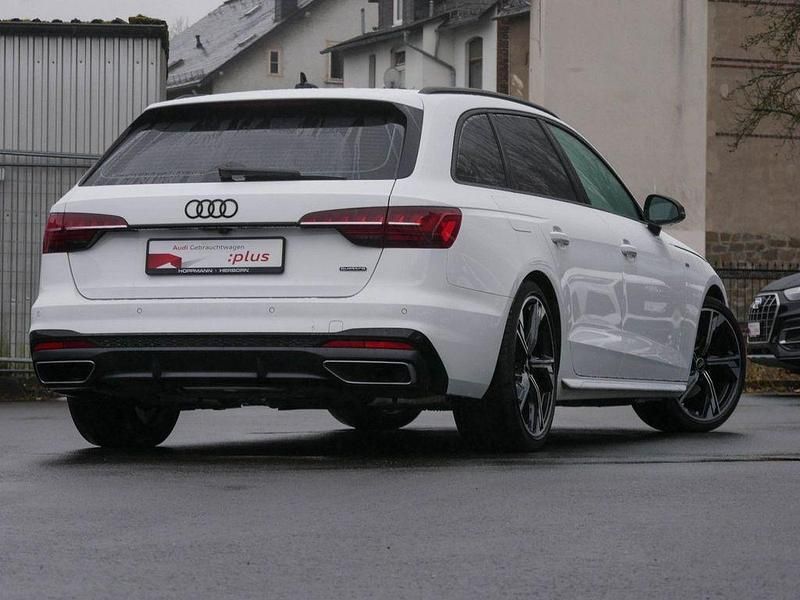 Gebraucht Audi A4 S-Line 204 PS (150 kW) 2023 Weiß Kombi