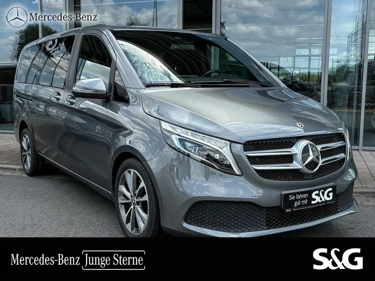 Gebraucht Mercedes V300 Edition 237 PS (174 kW) 2021 Selenitgrau metallic Van / Kleinbus