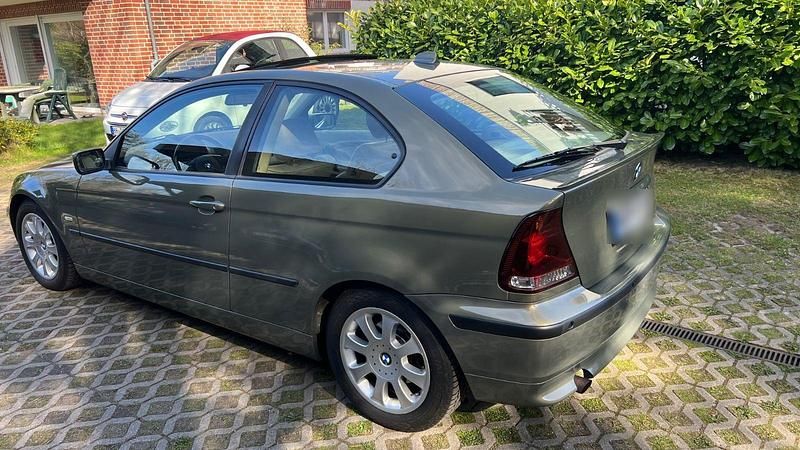 Gebraucht BMW 318 143 PS (105 kW) 2002 Coupé