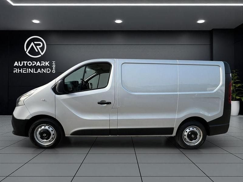 Gebraucht Renault Trafic 95 PS (69 kW) 2019 Silber Van / Kleinbus