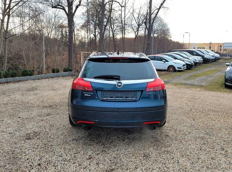 Gebraucht Opel Insignia Innovation 250 PS (183 kW) 2012 Blau Kombi