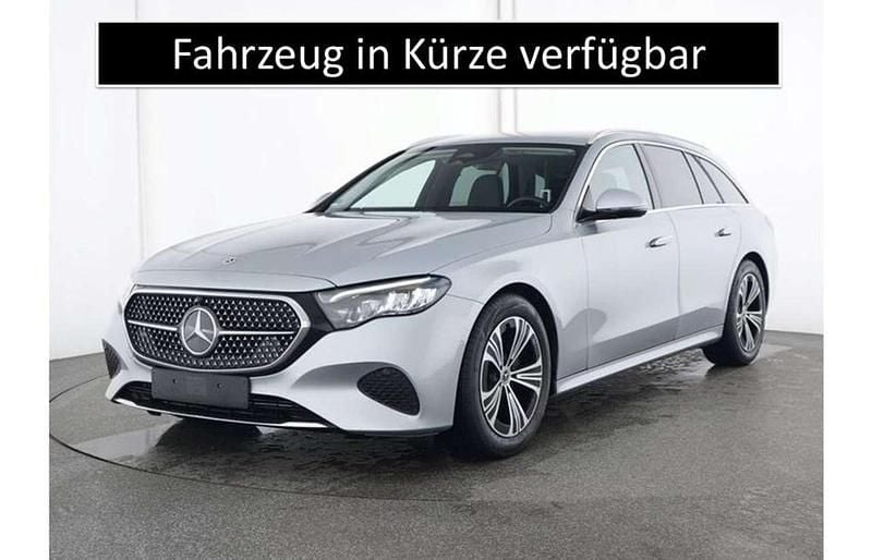 Metalliclack hightechsilber Gebraucht 2024 Mercedes E220 Kombi | 44.680 € (Superpreis) - Bild 1/3